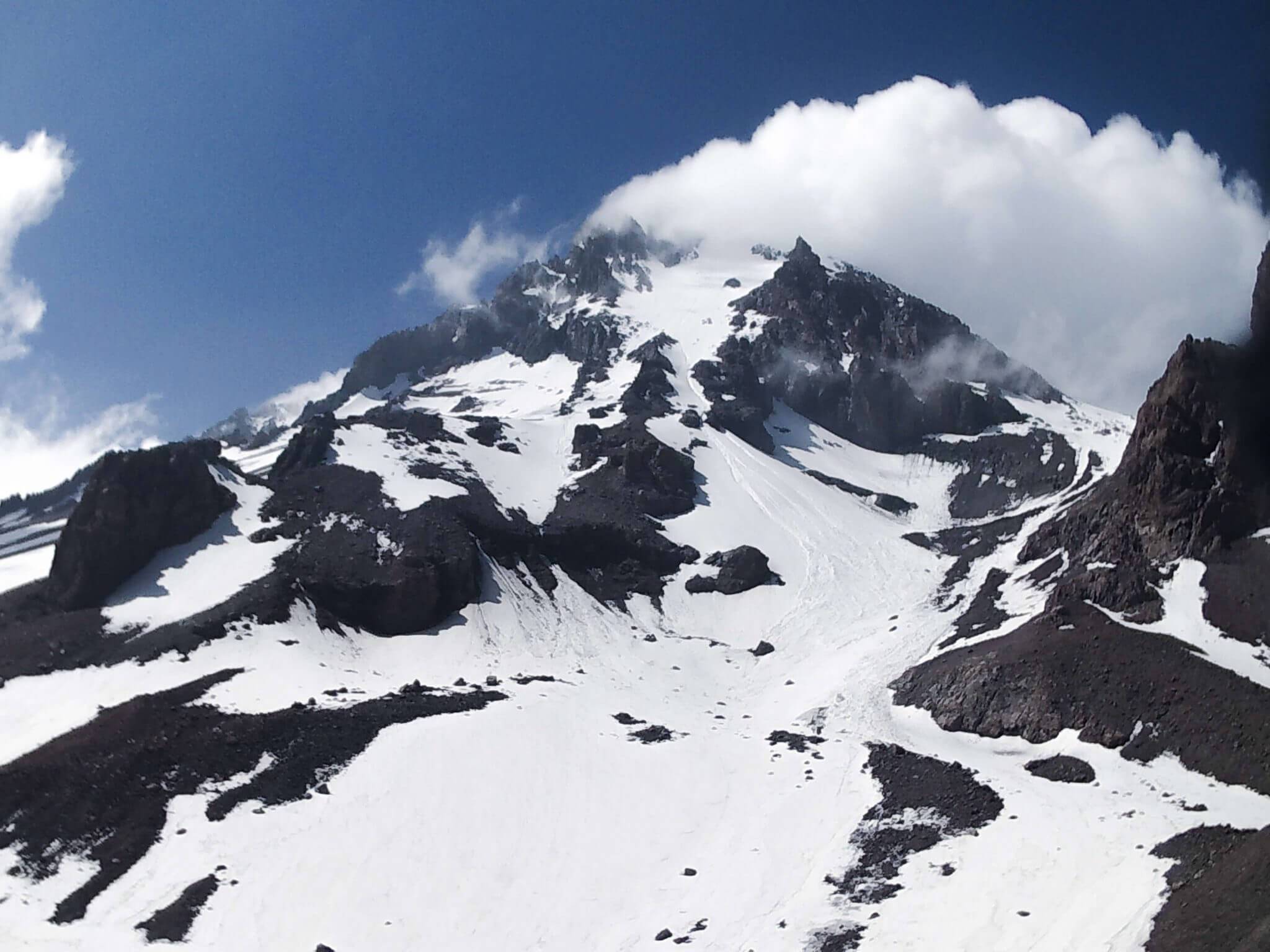 mount kazbek caucasus mountains kazbegi georgia