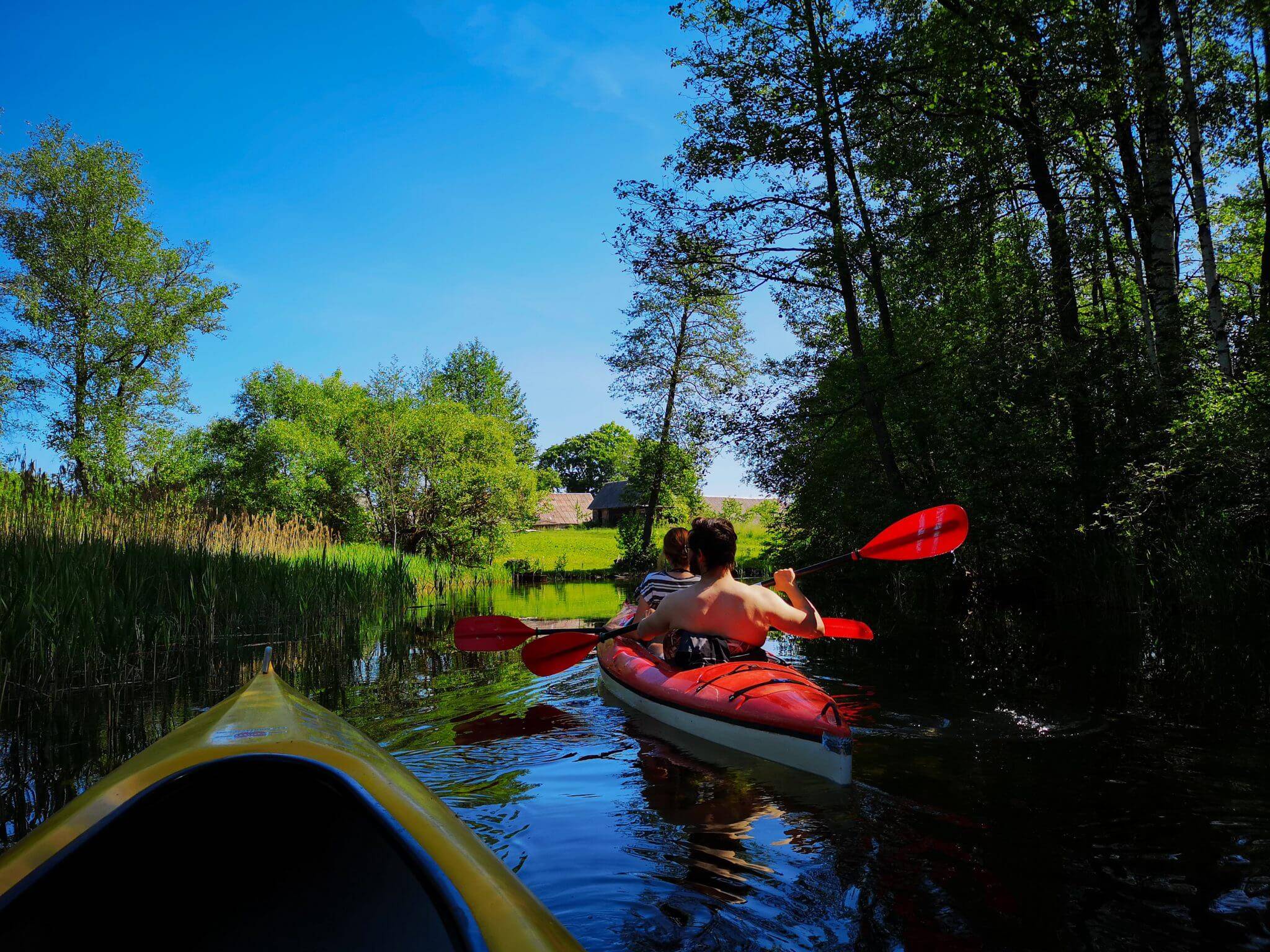 kayaking stream between lake asekas and lake linkmenas