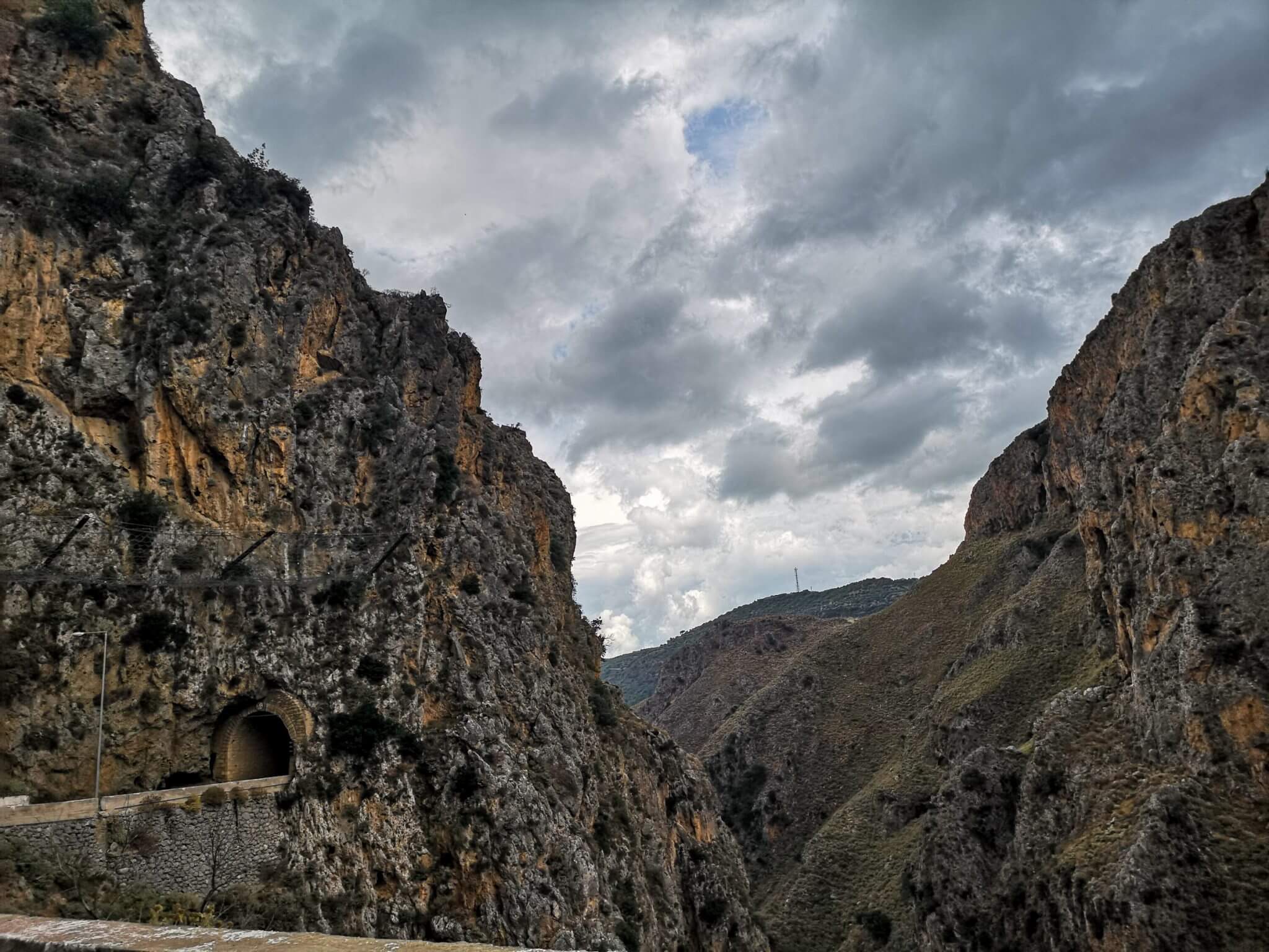 tunnel topolia gorge crete