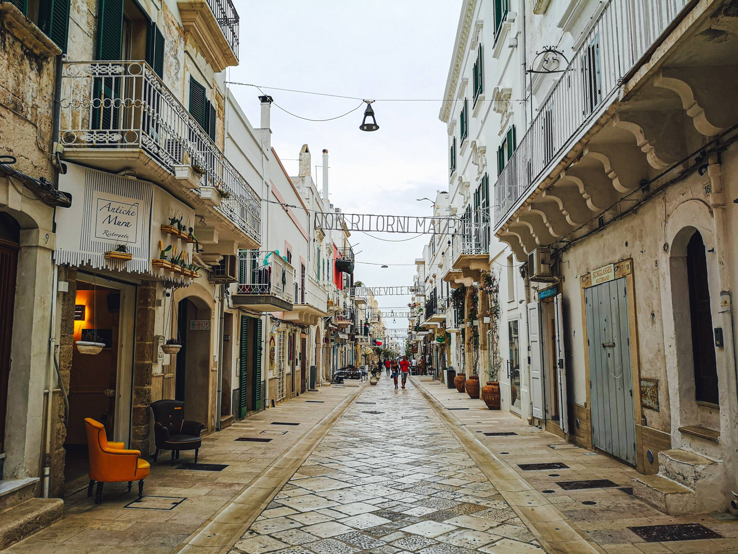 Antiche Mura via Roma in Polignano a Mare, Puglia, Italy