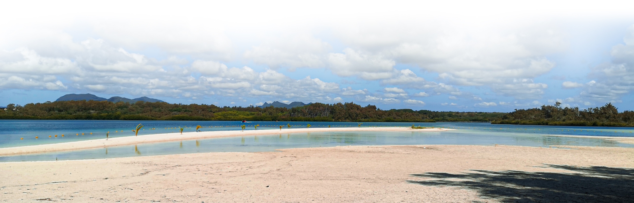 Ilot Mangenie & Trou d'Eau Douce lagoon, Mauritius