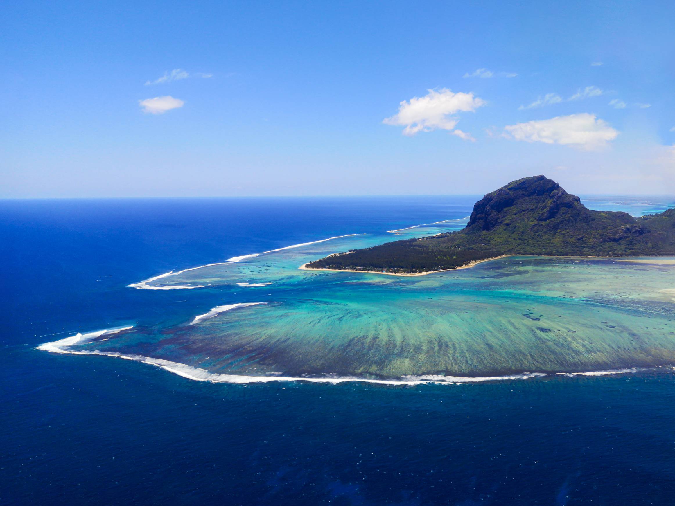 Le Morne underwater sand waterfall, Mauritius